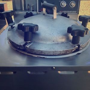 Deep fryer and bbq smoker